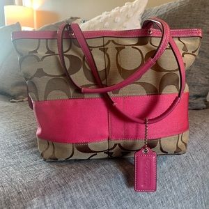 Pink coach logo shoulder bag